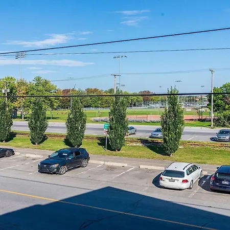 Free Parking In Beautiful Lachine Montreal Exterior photo