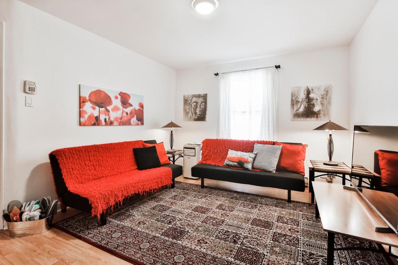 Free Parking In Beautiful Lachine Apartment *