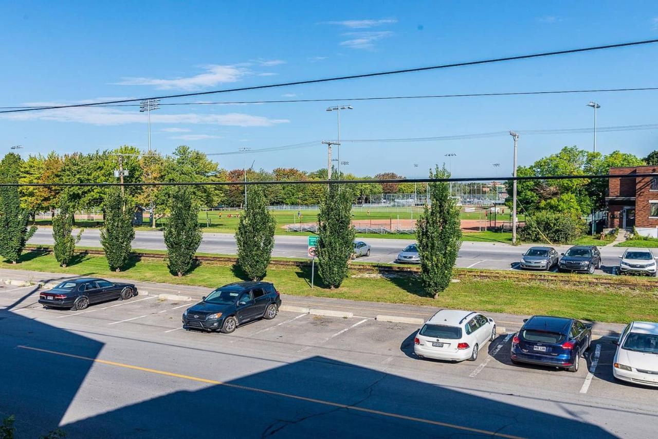 Free Parking In Beautiful Lachine Apartment Montreal