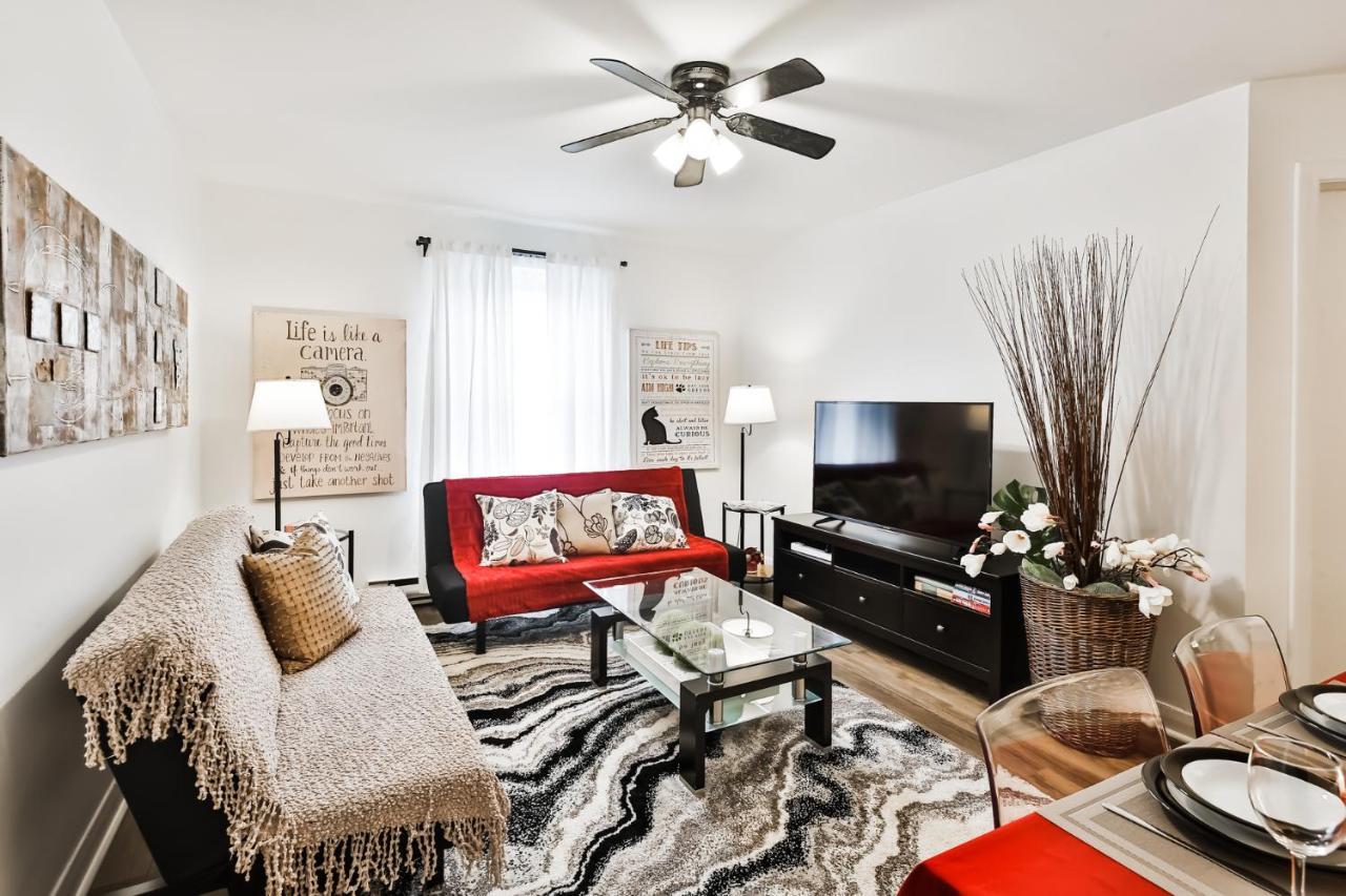 Free Parking In Beautiful Lachine Apartment *