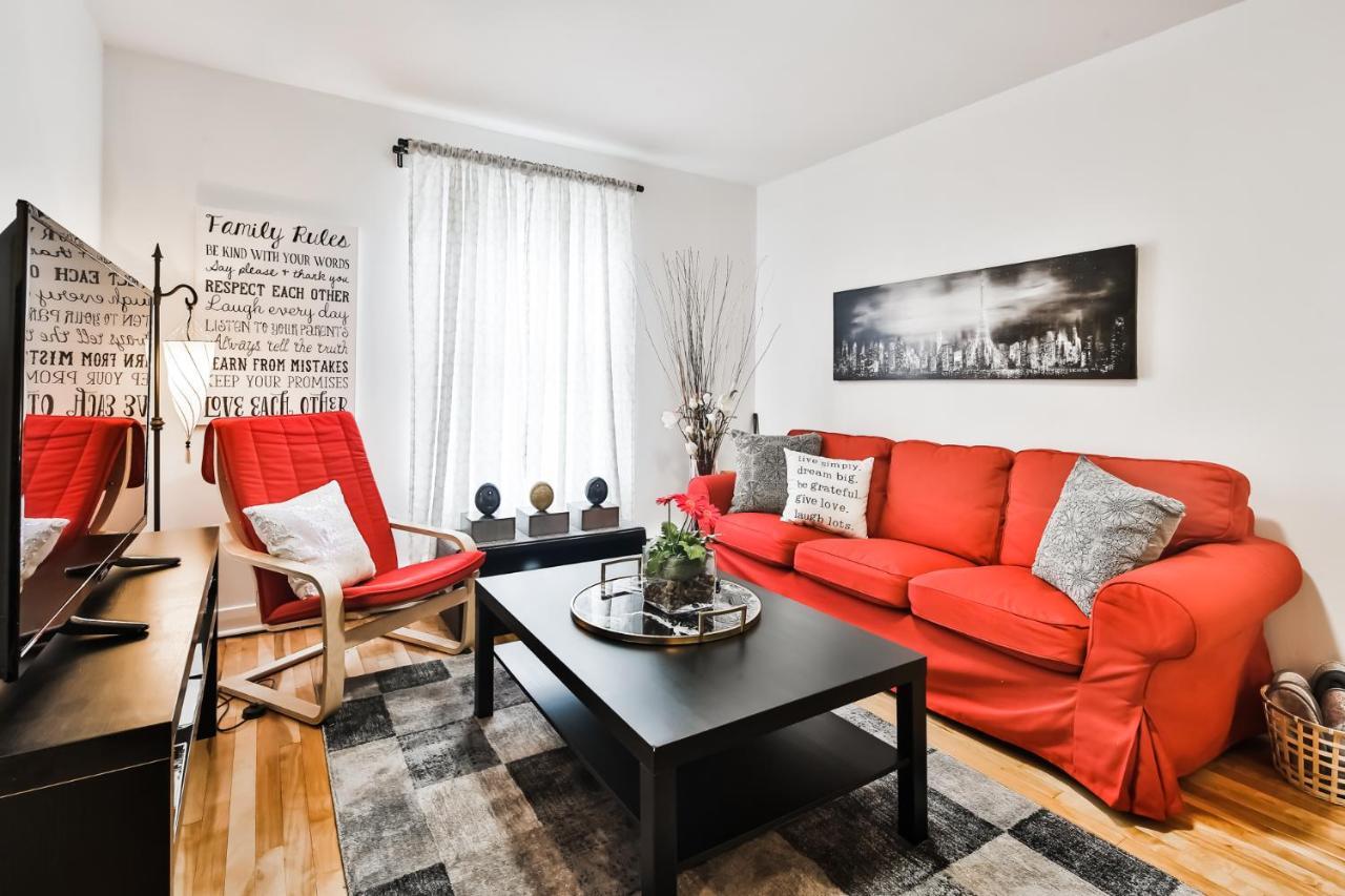 Free Parking In Beautiful Lachine Apartment