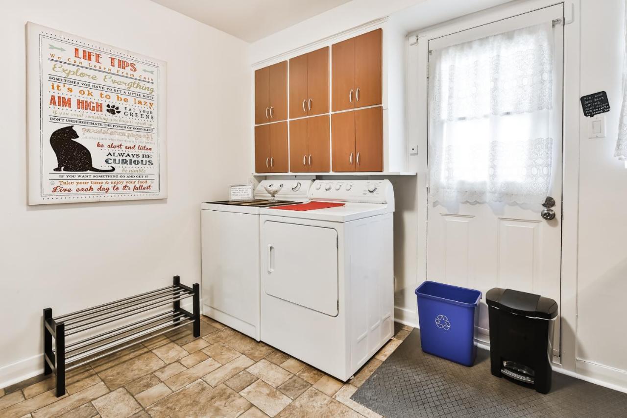 Free Parking In Beautiful Lachine Apartment