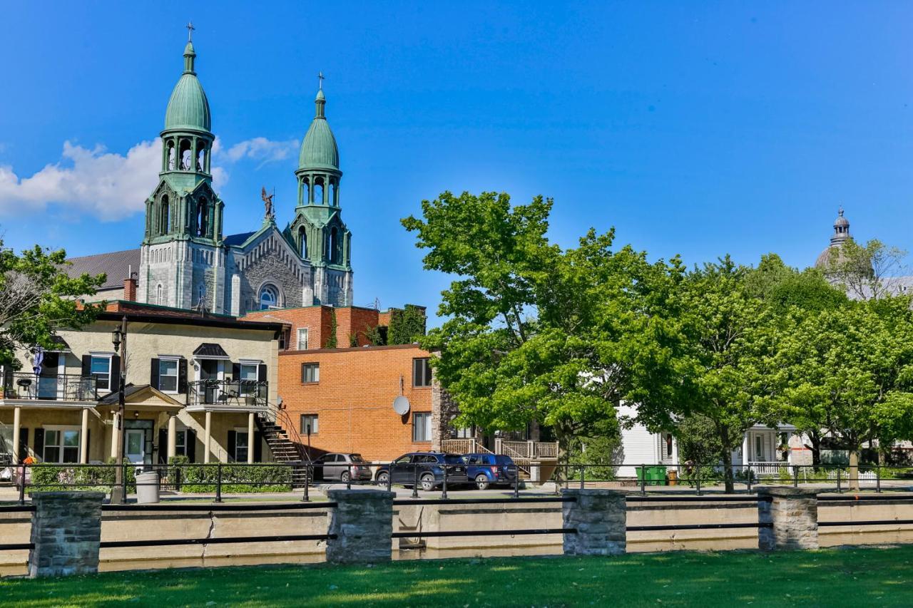 Free Parking In Beautiful Lachine * Montreal